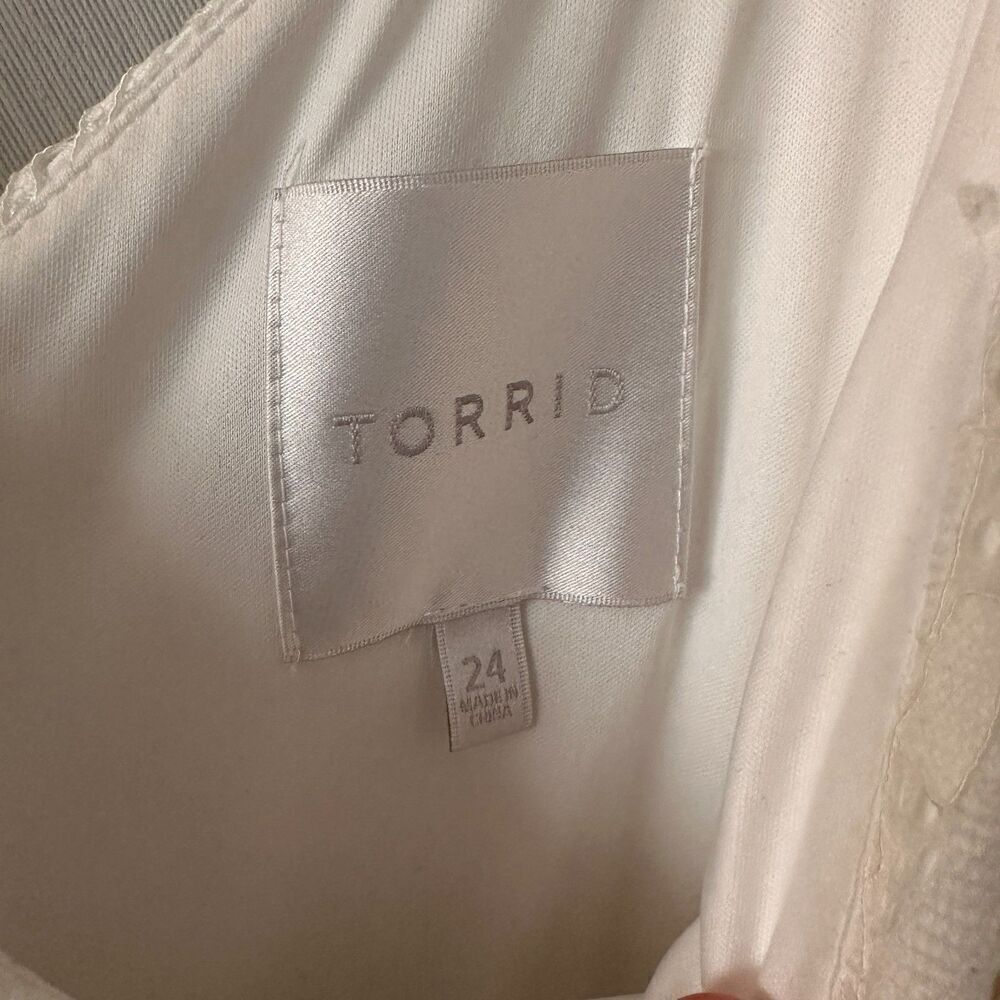 torrid Cream Lace Bridal Midi Dress - Picture 11 of 11